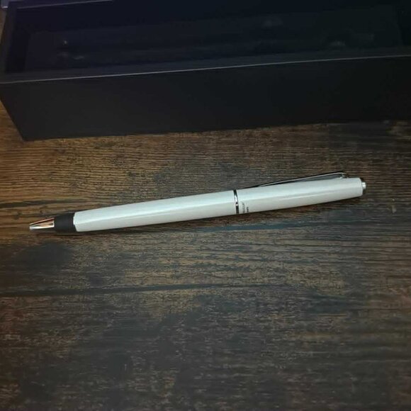 Uniball Jetstream Prime Twist Ballpoint Pen - Brand New W/Case - WHITE 0.7mm - Picture 4 of 5